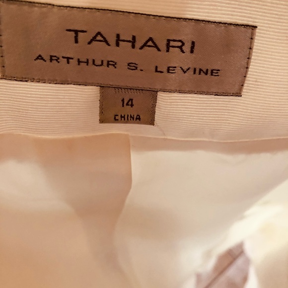 🌺 Tahari 🌺- Arthur S Levine White Blazer - Picture 4 of 4
